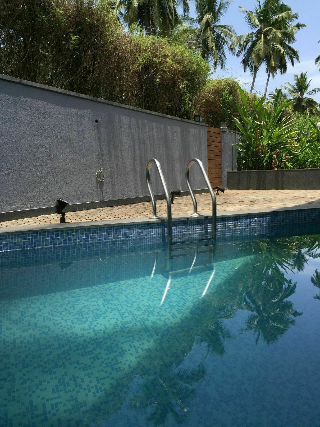 Hotel Calem Grove Candolim Esterno foto
